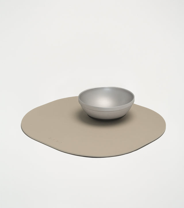 ACCOMODATES A SINGLE CONRETE VESSEL OR THE STEEL BOWL