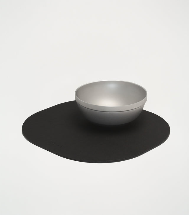 Béton Feeding Mat | Single | Black