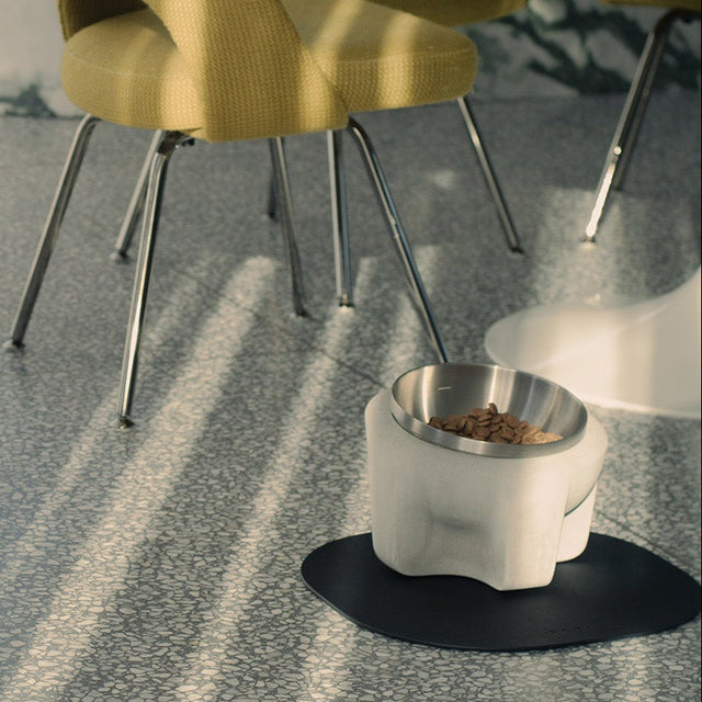 Béton Feeding Mat | Single | Black